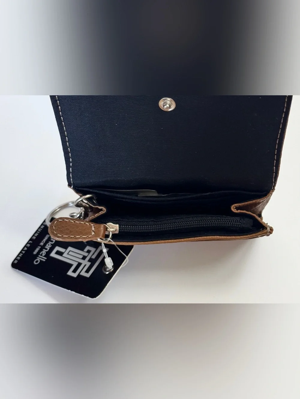 Tignanello Cognac Leather Bifold Wallet Keychain ID Holder NWT - Picture 4 of 5